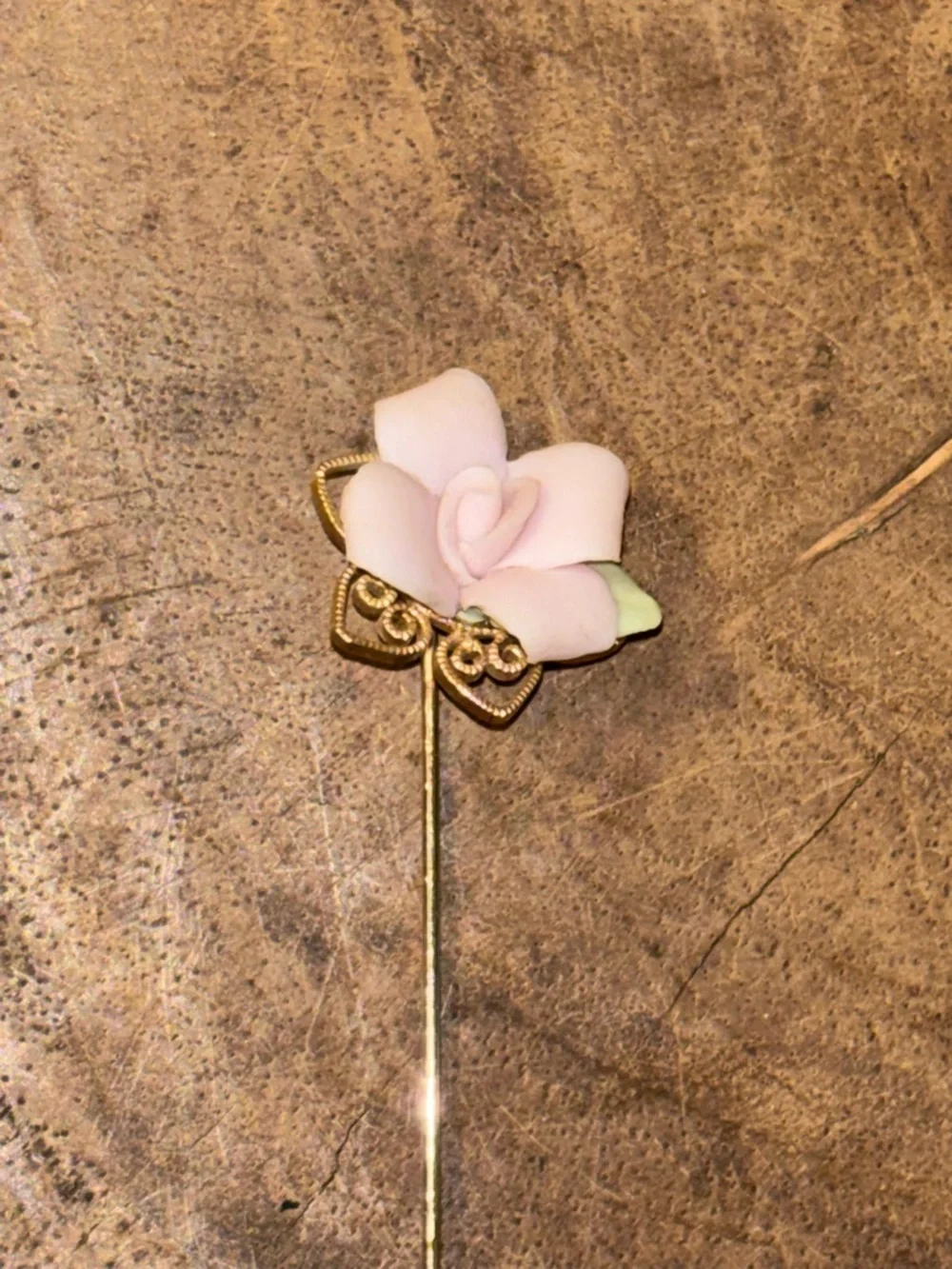 Avon Pink and Green Enamel Floral Stick Pin and Original Box - Picture 2 of 5
